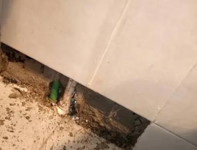 平房楼顶漏水维修公司分享下修复水管漏水的几种小方法